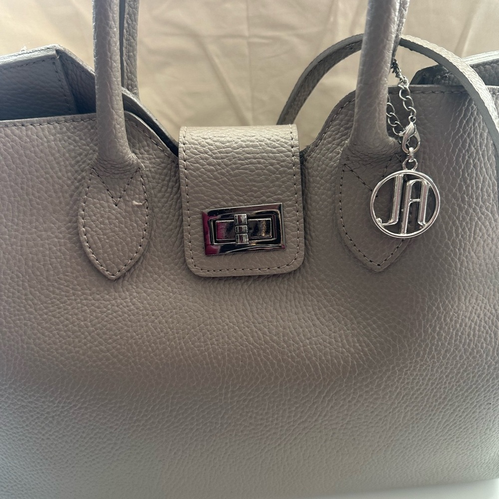 Elegant Gray Leather Handbag